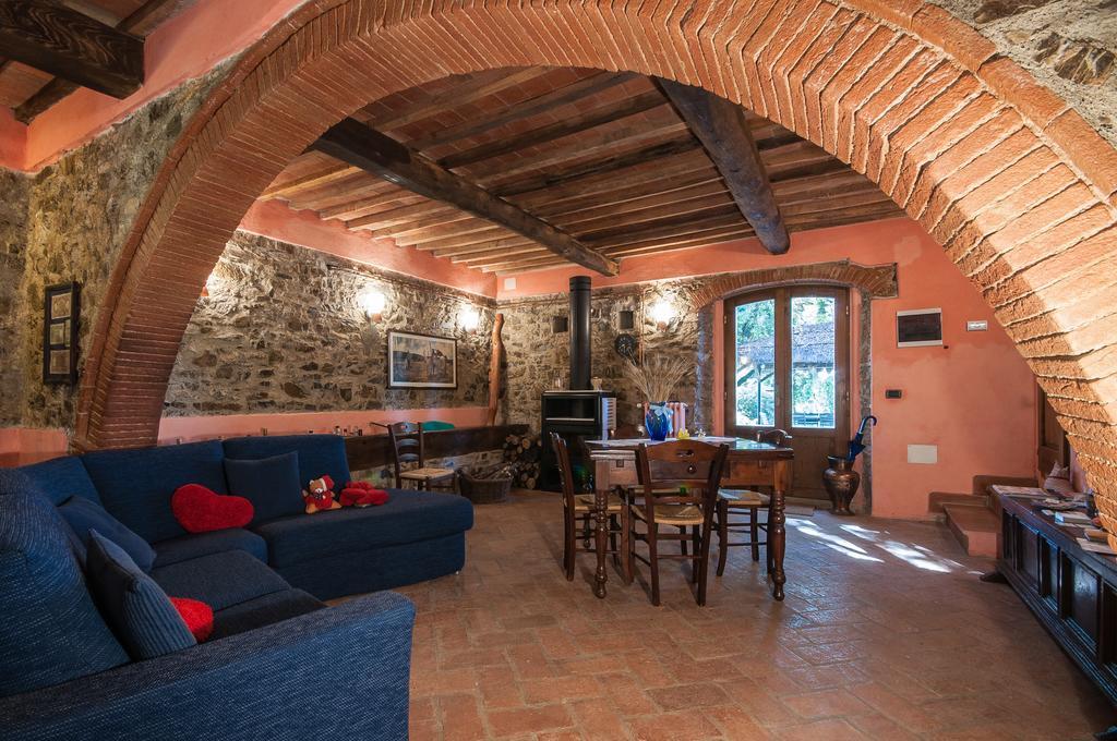 Agriturismo Colle Donatucci Guest House Castagneto Carducci Exterior photo